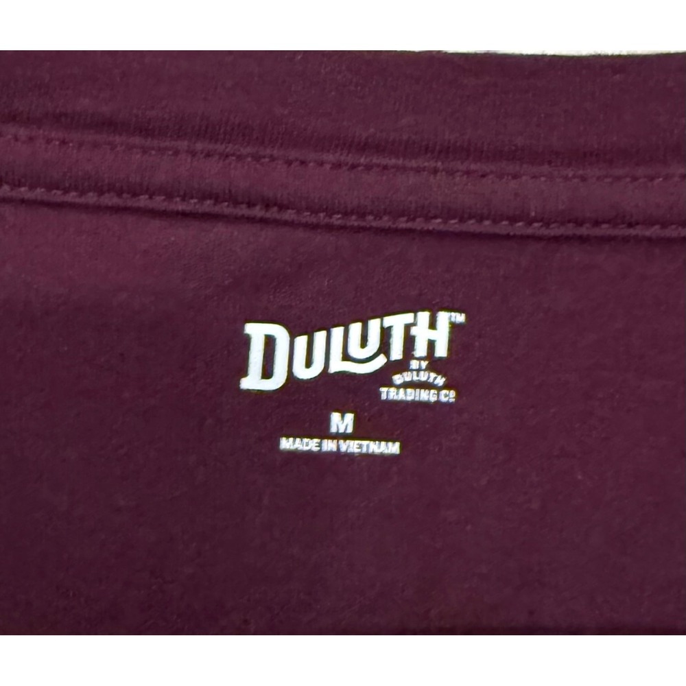 Women's Duluth Trading Co. Short Sleeve Casual Maroon/Plum Medium Henley T-Shirt - Picture 4 of 6